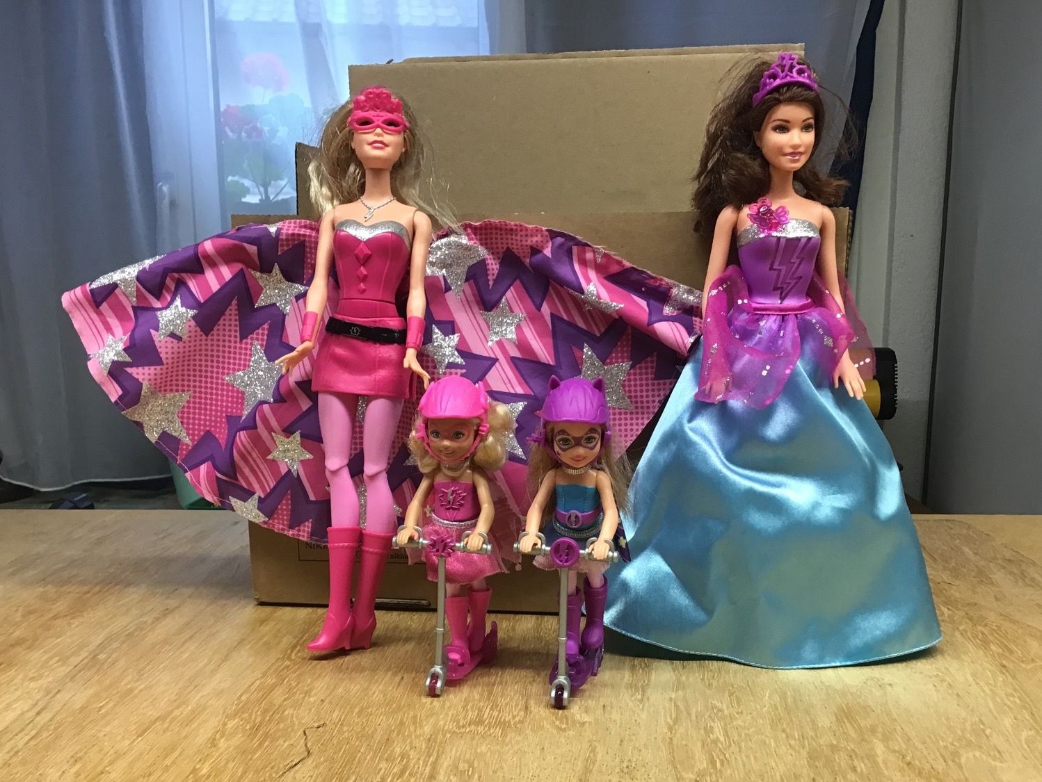 Bambole: Barbie  - vier Superheldinnen – Usato da Zeihen venduto da coke.chips