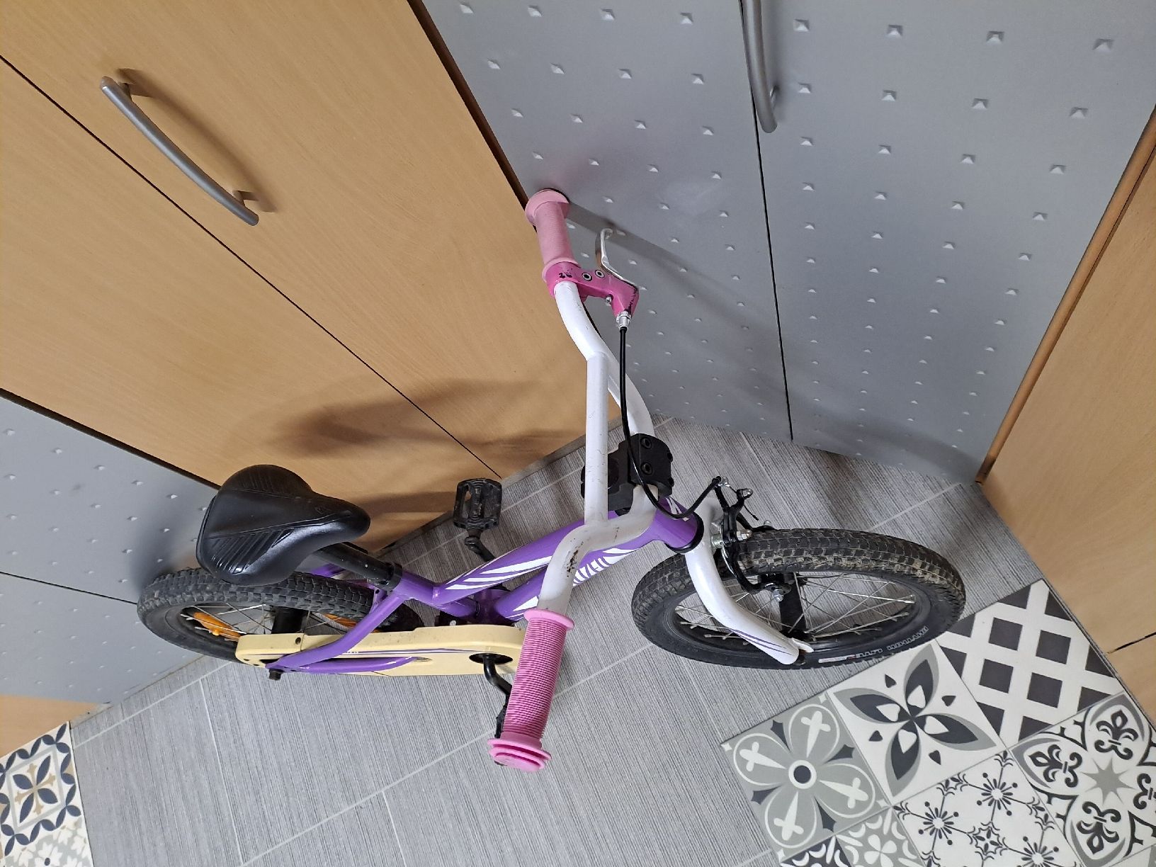 Specialized Biciclette: Vélo Specialized 16" – Usato da Bôle venduto da joko12 1