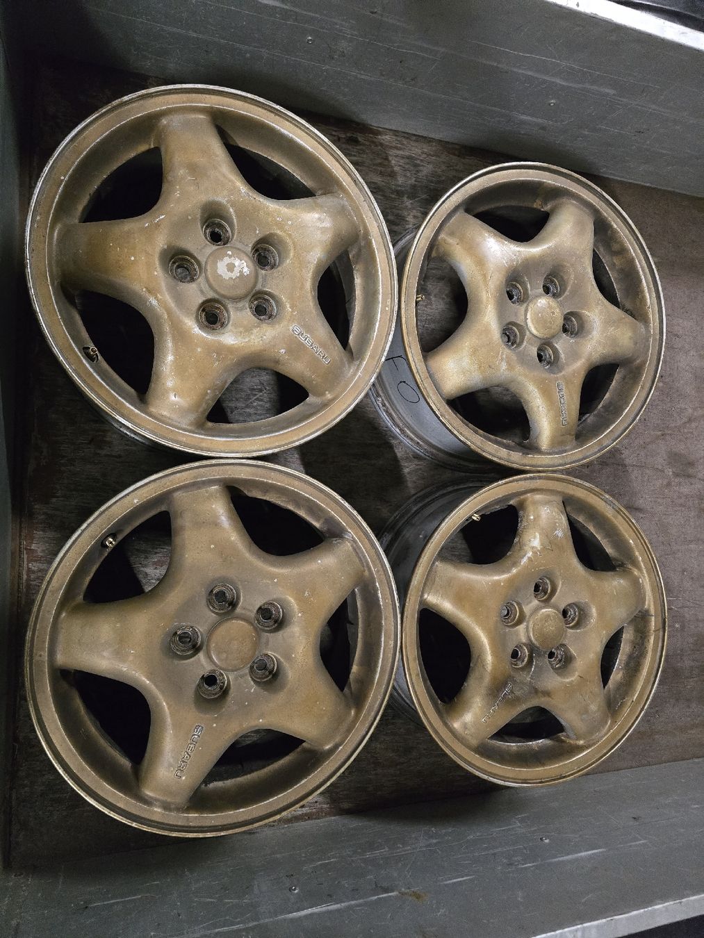 Subaru Cerchioni: Originale Subaru Impreza Felgen – Usato da Lützelflüh-Goldb venduto da XDriv3rX