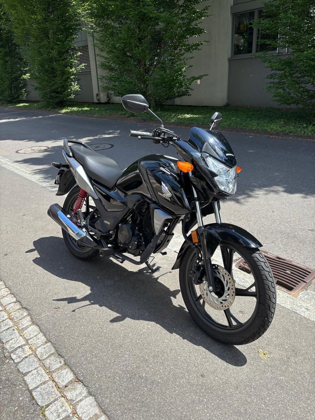 Honda Strasse: Honda cbf 125 – Gebraucht aus baar von leo_5dyy 3
