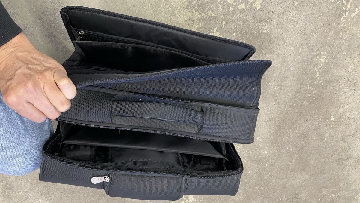 Valigie & Borse: Neue Laptop Tasche mit Rollen – Nuovo (secondo la descrizione) da Ottenbach venduto da Eggi153 3