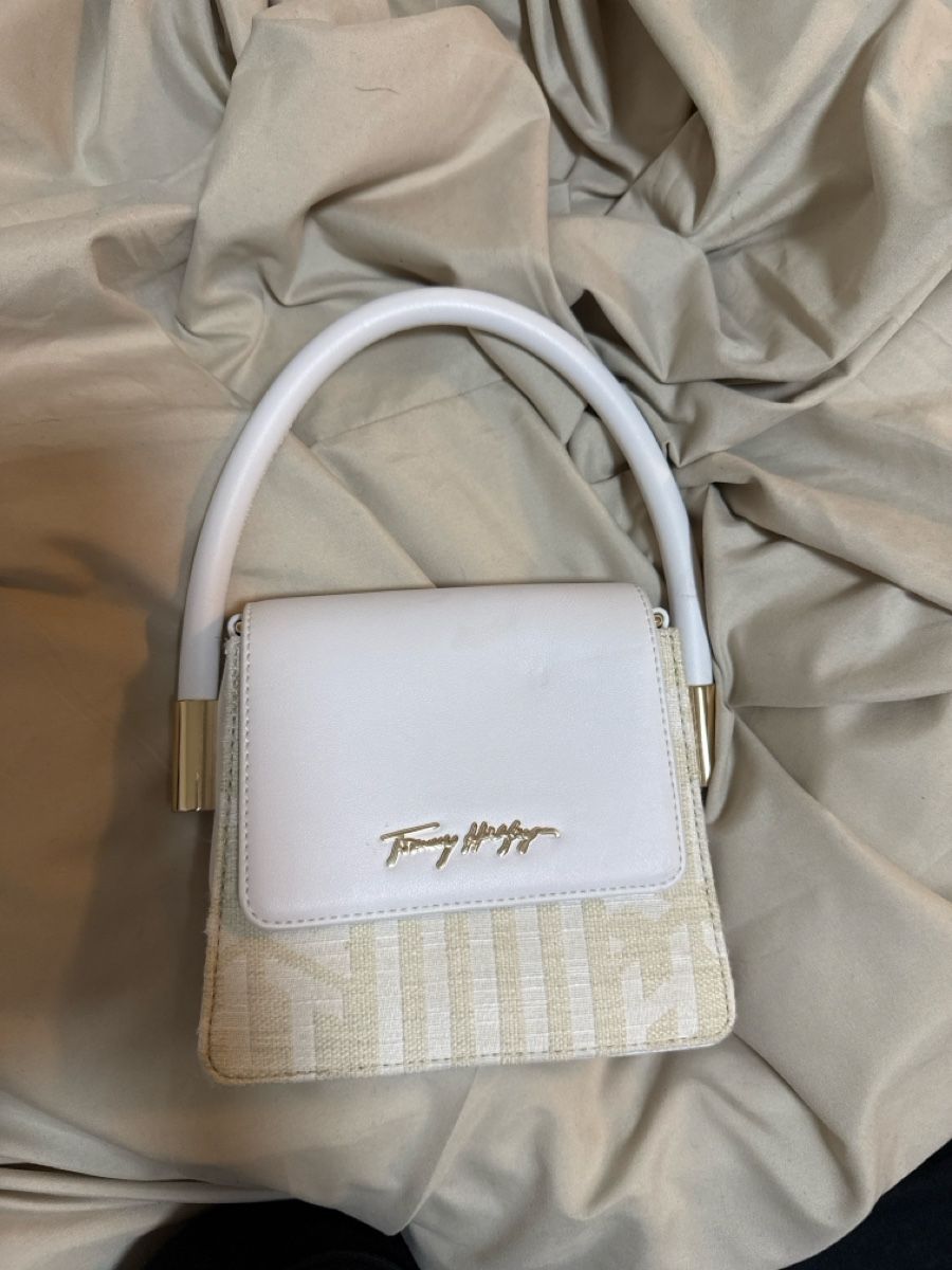 Tommy Hilfiger Borse & Zaini: Tommy Hilfiger Designer Tasche – Usato da Balgach venduto da Vvanessa_