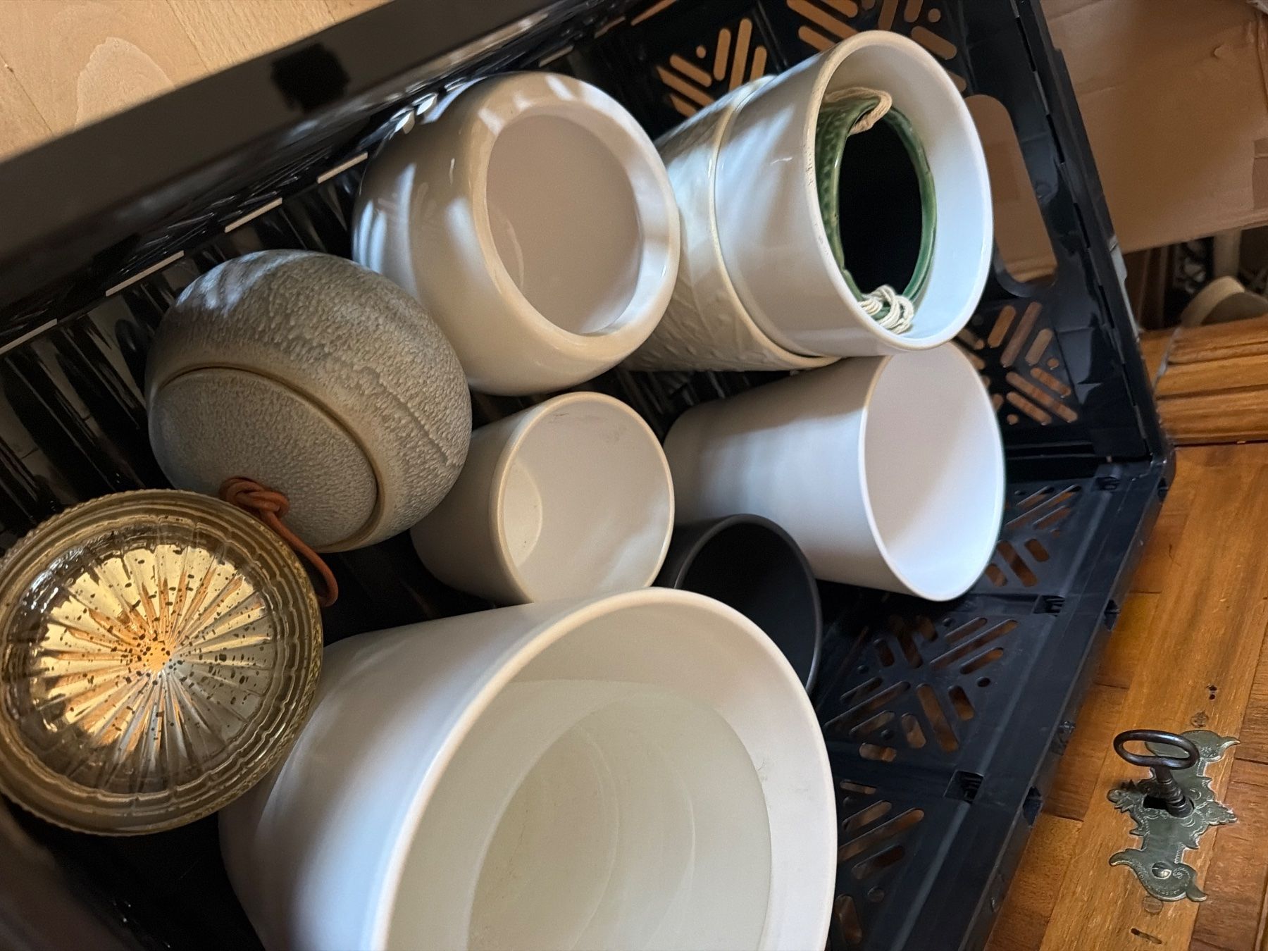 Pots de fleurs: Verschiedene Blumentöpfe und Schalen – D'occasion à Therwil par NK99 1