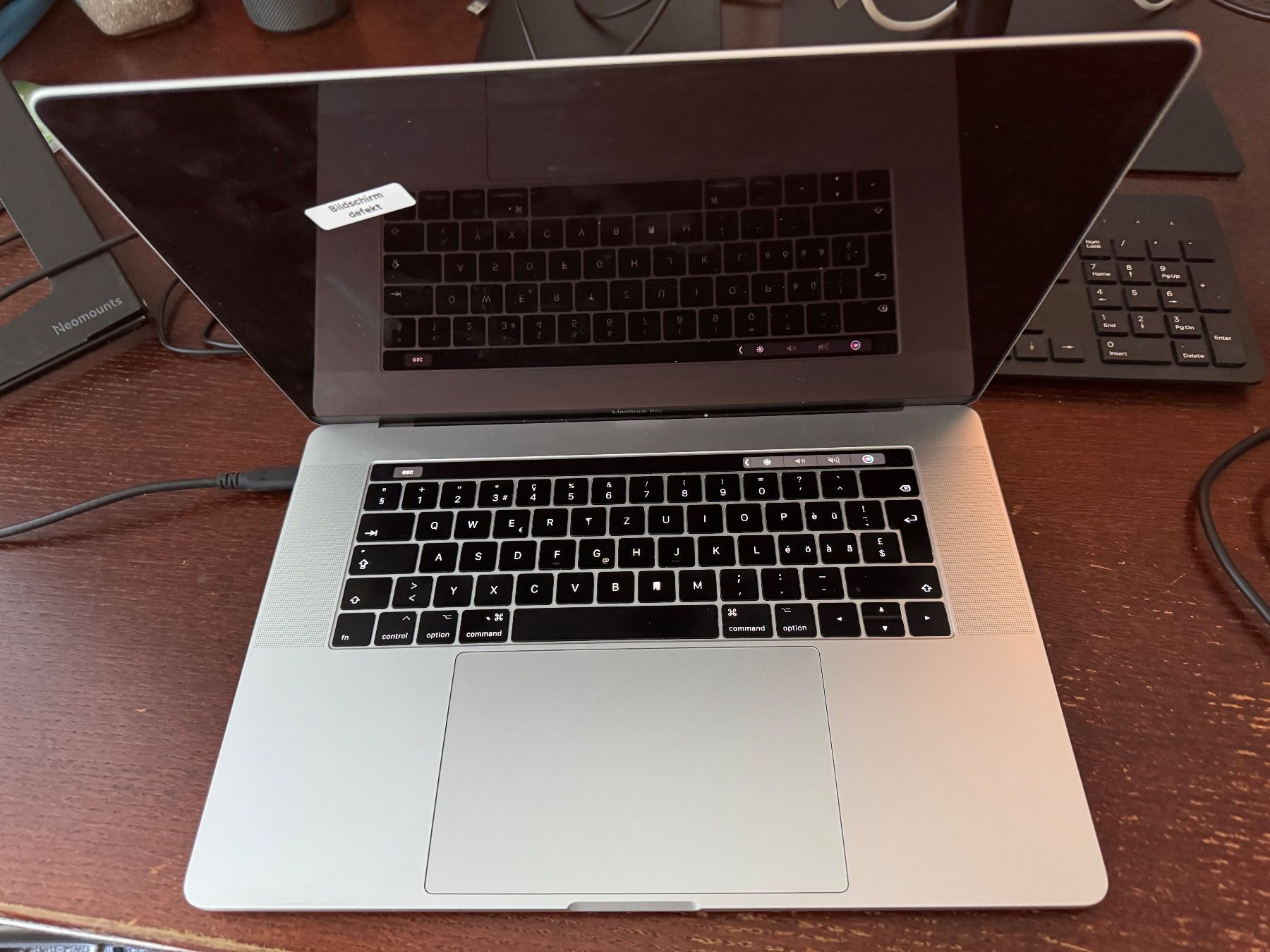 Apple Portables: MacBook Pro 15 – Défectueux à Adliswil par Busys 4