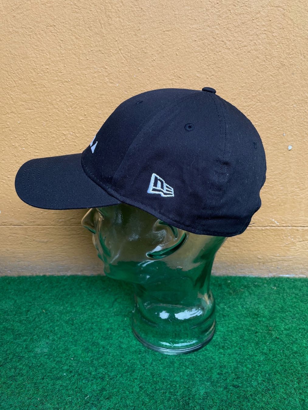 New Era Copricapi, berretti & cappellini: Cap &-Panel New Era  Holaola Surf Shop – Usato da Zürich venduto da le_souk 1