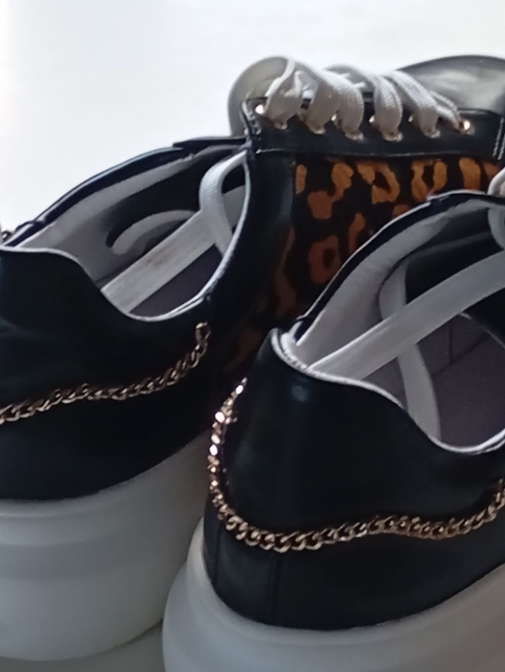 Scarpe da donna: Schicke Damensneakers Gr. 41 NEU – Nuovo e nell'imballaggio originale da Attelwil venduto da safaso 2