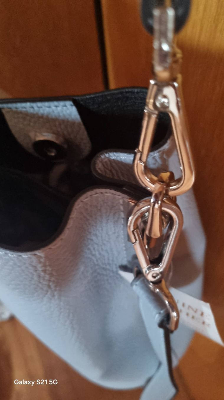 Borse da donna: Umhängetasche, hellblau, neuwertig – Usato da Vättis venduto da cala010 3