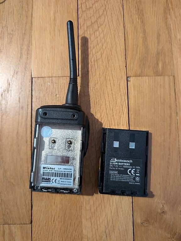 Radiocomunicazione: Wintec LP-5402E Funkgerät Gleitschirm – Usato da Bern venduto da Fetteperson 2
