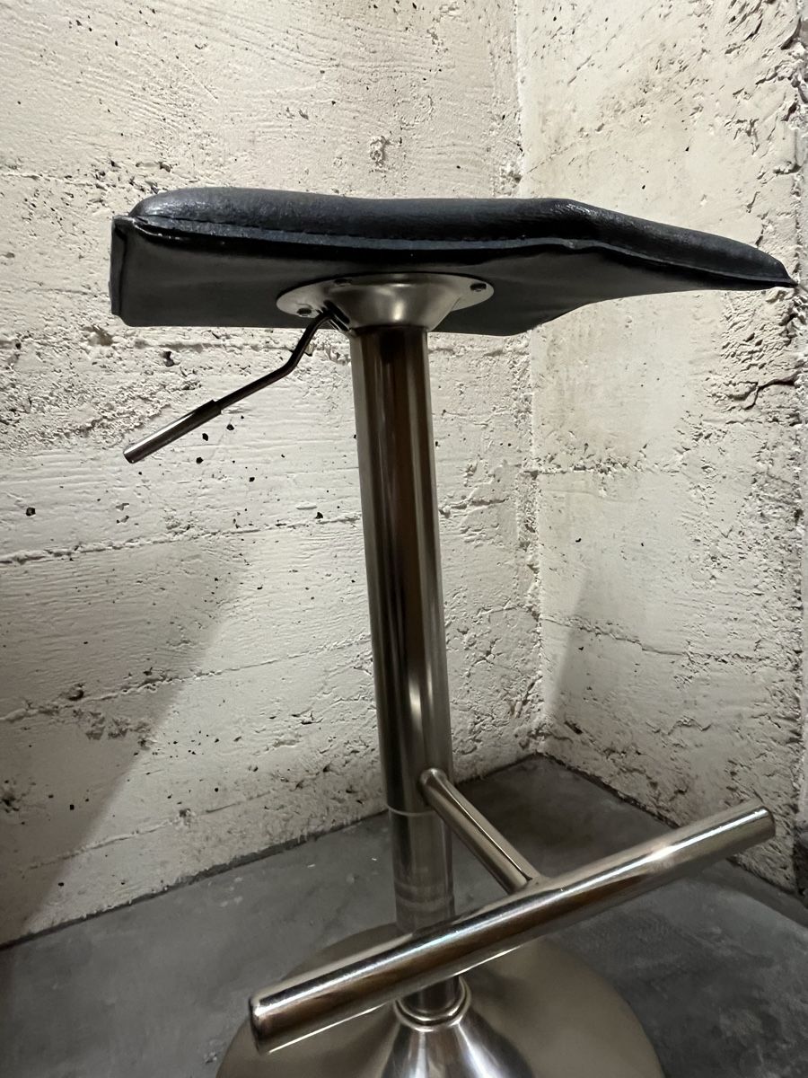Sgabelli: 2 bar stools – Usato da Genève venduto da malgo-lm 1