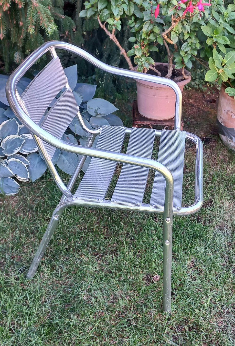 Poltrone: Stapelbare Aluminium-Gartensessel, 4 Stk, – Usato da Buchs AG venduto da Dzirul 1
