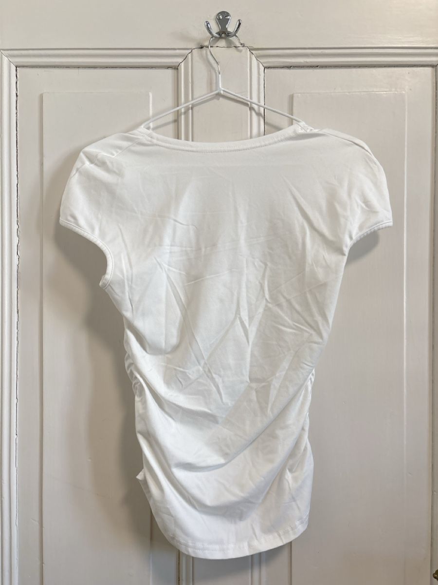 Shein Top: Chic White Shein Ruched Top for Summer - Size M – Usato da Zollikon venduto da ely.p 1