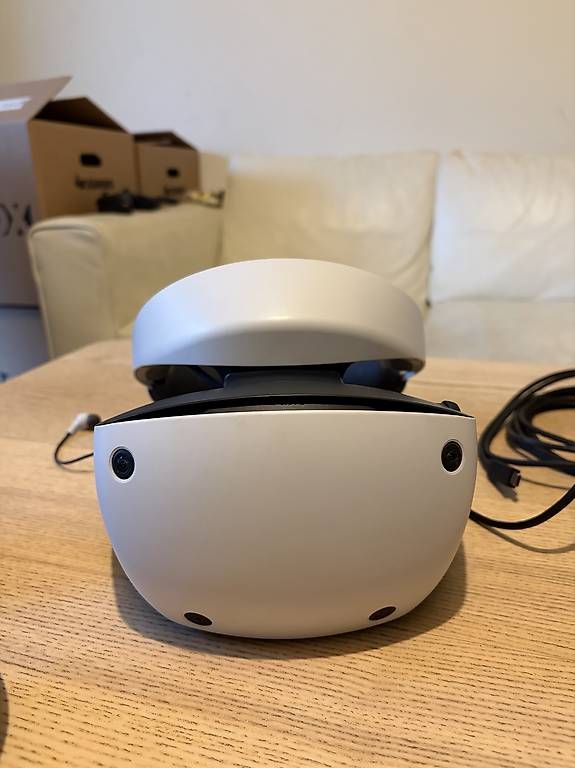 Sony VR Brille: Sony PlayStation VR2 + 2 Sense Controller – Gebraucht aus Allschwil von fre_8dtt 2