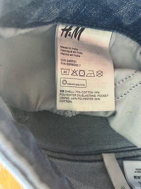 H&M Hosen: Jeans-Shorts Mädchen (Gr. 170) – Gebraucht aus Aathal-Seegräben von daso03 3