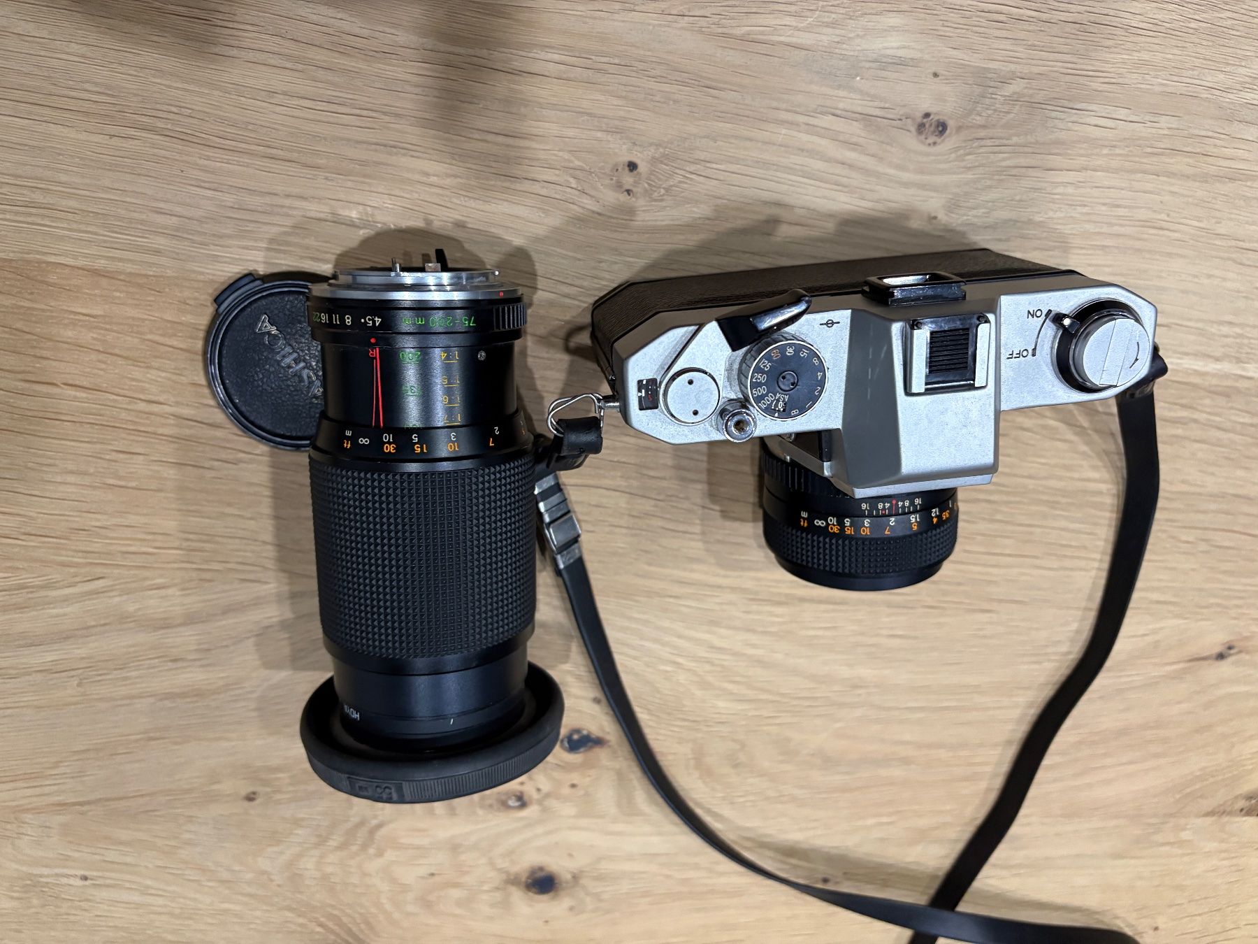 Yashica Fotocamera: YASHICA FX - 2 Camara + 2x Objektiv – Difettoso da Lausen venduto da sen_jm7c 5