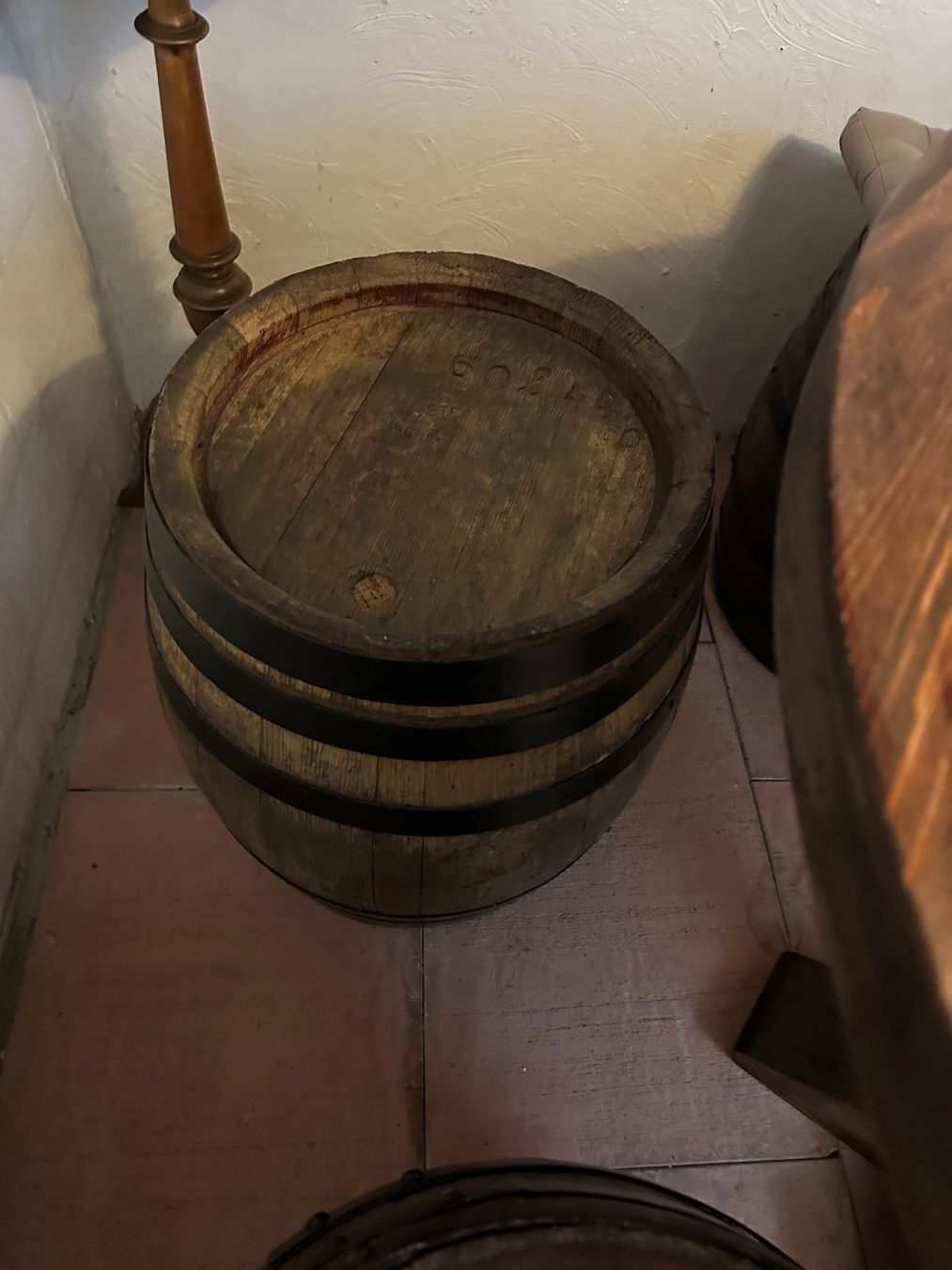 Autres: 3 Eichenfässer / Sitz – D'occasion à Dübendorf par gruenis12 2