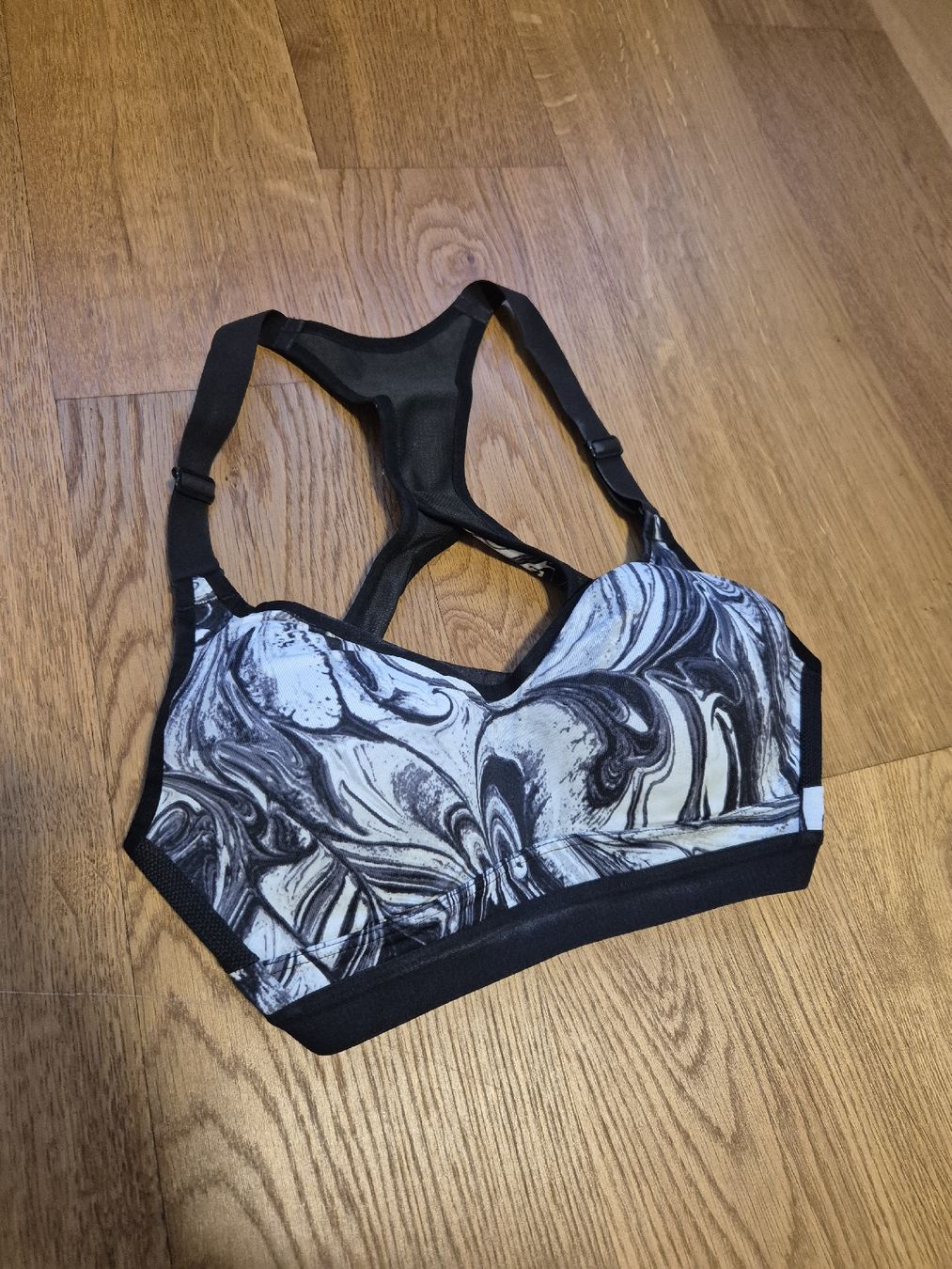 Victoria's Secret Top: Victoria's Secret SportBH – Usato da Feusisberg venduto da cts_55rn 1