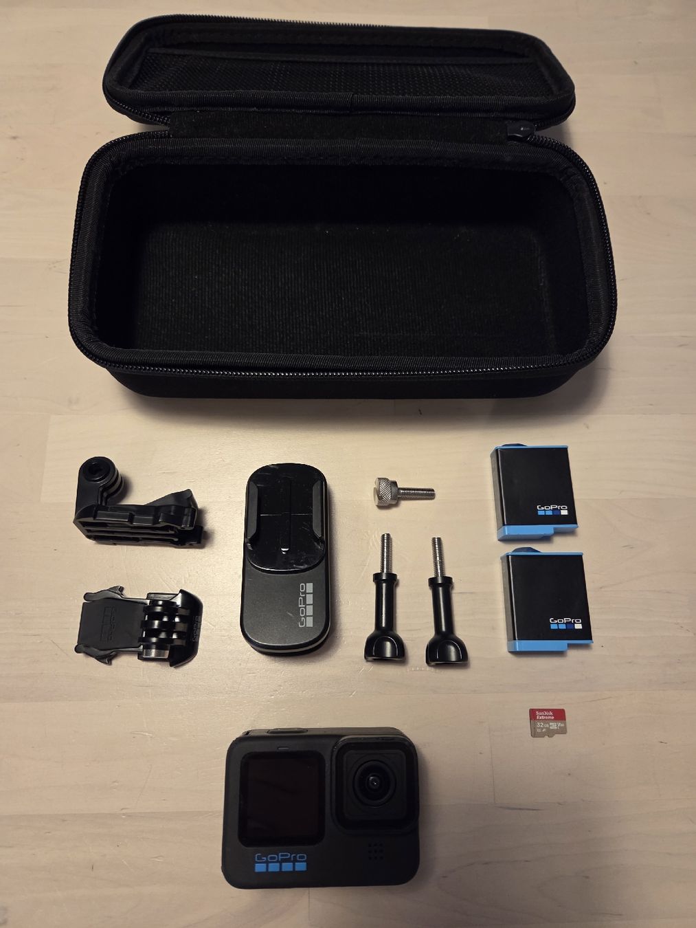 Gopro Action Cam: GoPro 10 Black – Usato da Schafisheim venduto da Kokopelli0