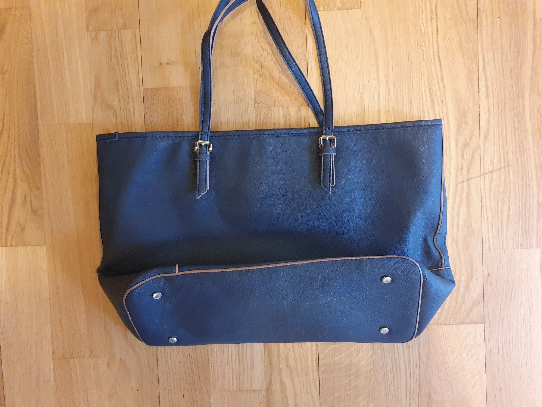Taschen für Damen: Handtasche Kunstleder – Gebraucht aus Zürich von loosebone 1