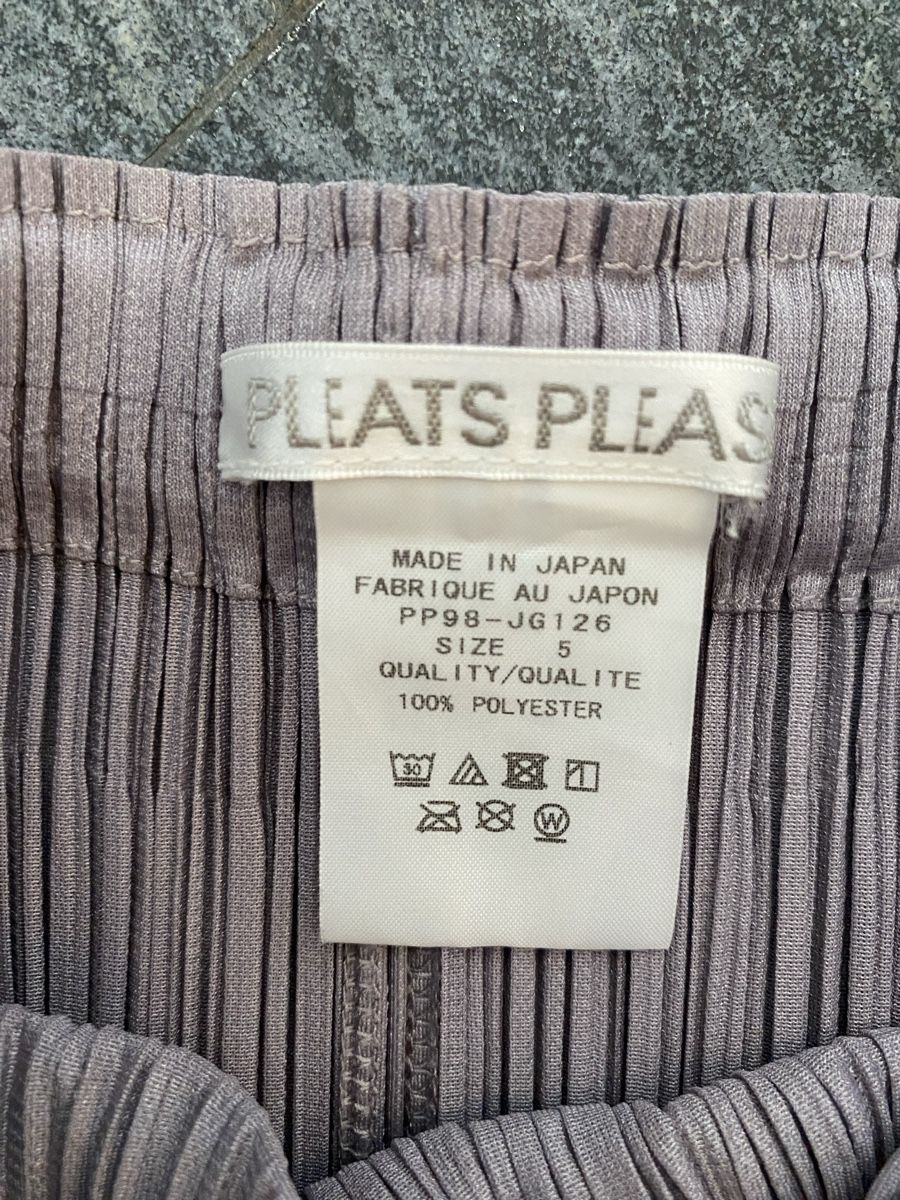 Issey Miyake Gonne: Issey Miyake Pleated Skirt – Nuovo (secondo la descrizione) da Luzern venduto da rachlaw1 1