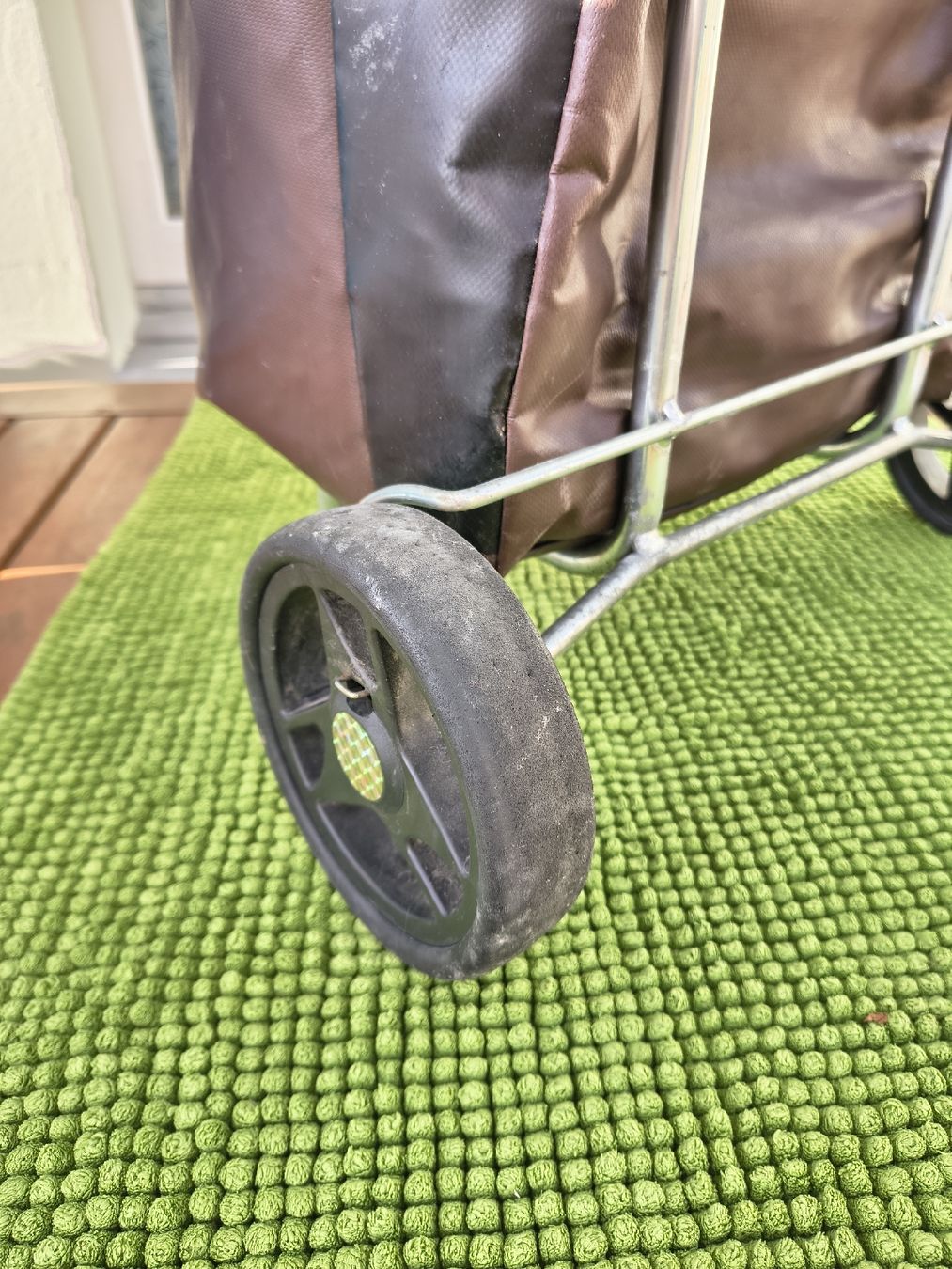 Autres articles pour la maison: Einkaufstrolley Blache Material – D'occasion à Windisch par Land.Ei 1