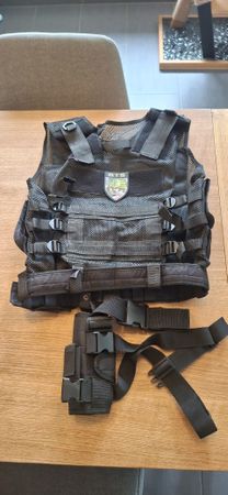 Gilet tactique et holster de cuisse pour l'airsoft