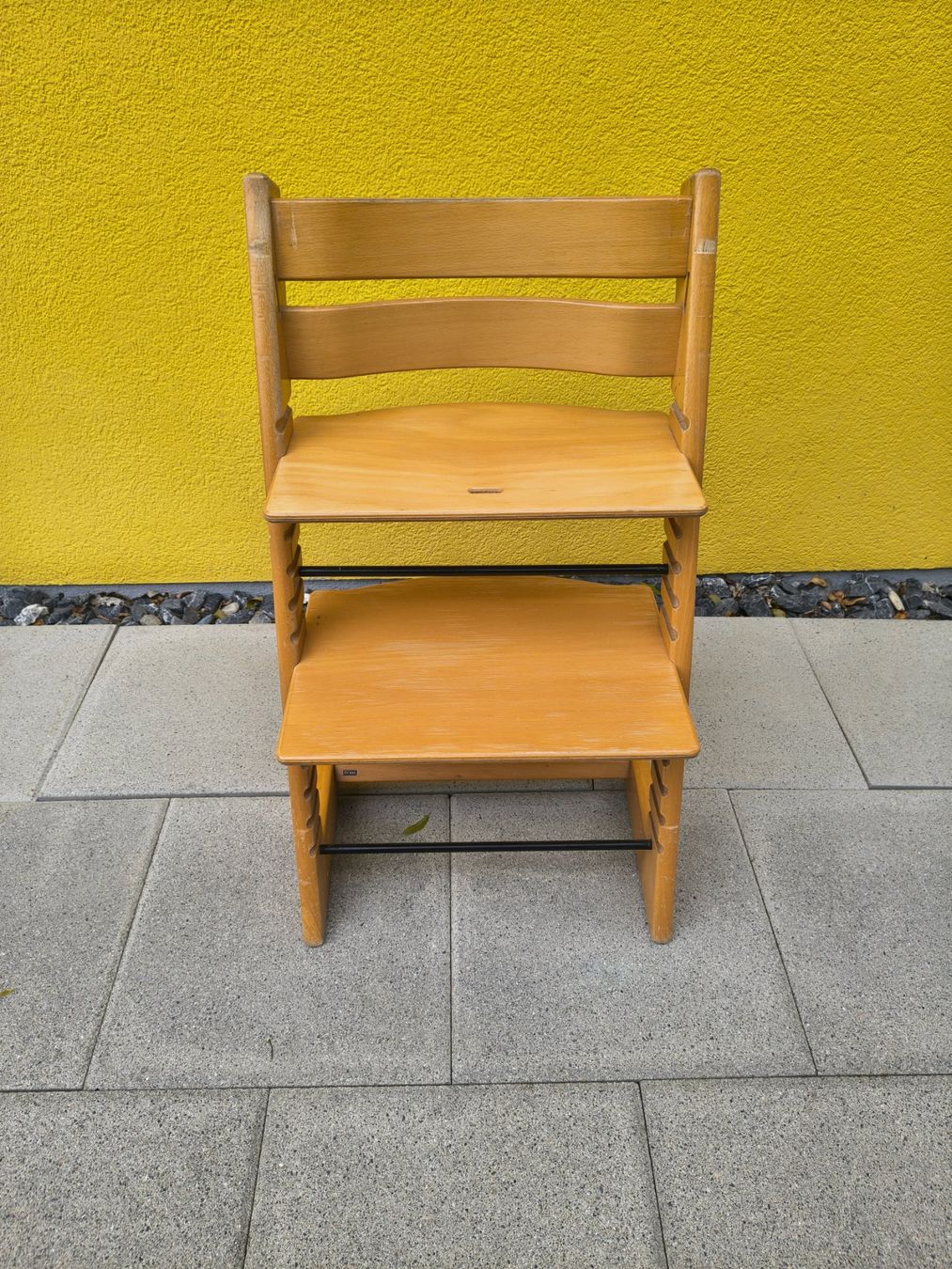Stokke Hochstühle: Tripp Trapp mit halbrundem Holztisch – Gebraucht aus Rothrist von giw_l58l 4