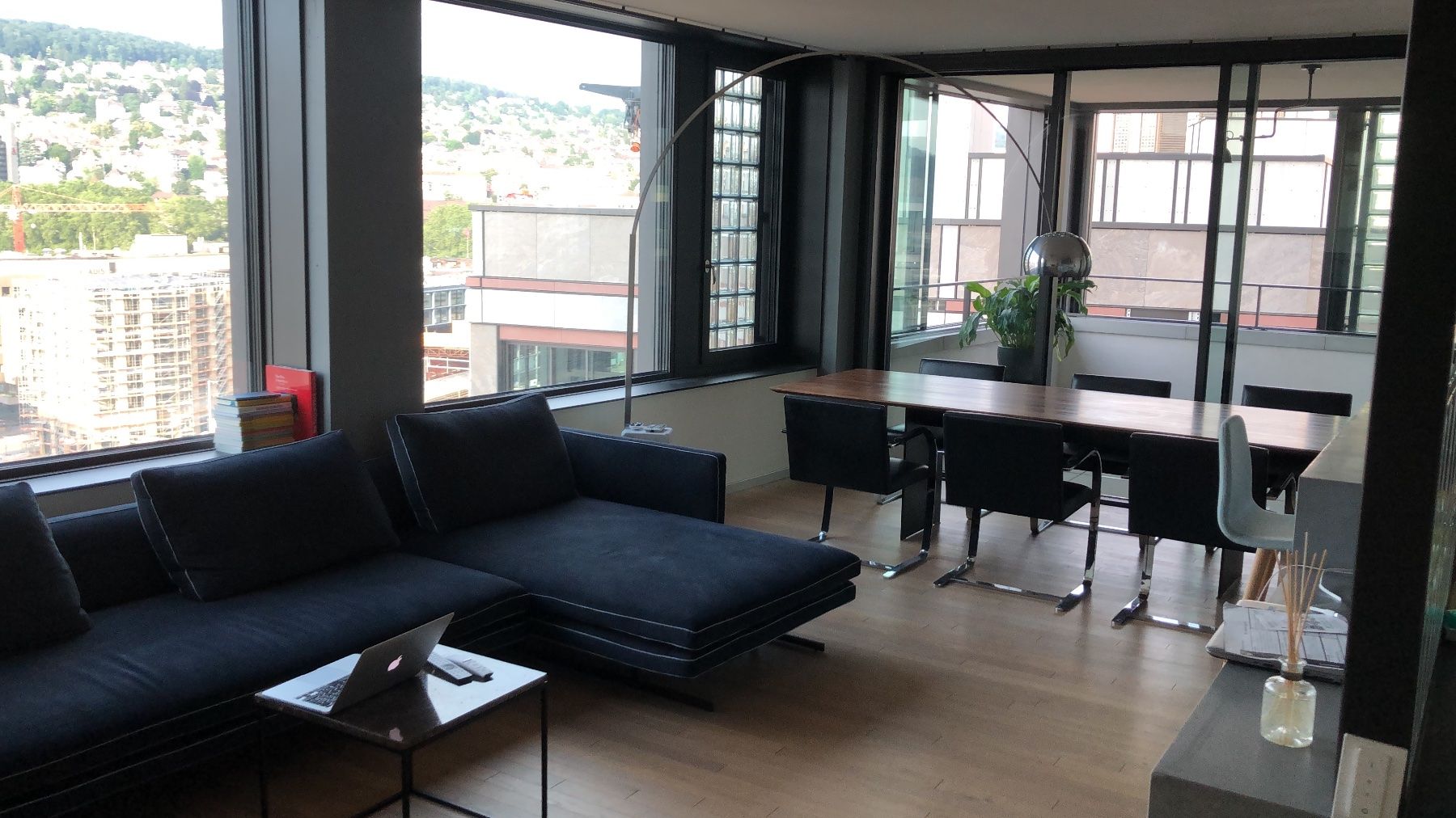 Divani: Premium Design Ecksofa Arketipo Moss – dunkelblau & elegant – Usato da Dietlikon venduto da schnapper