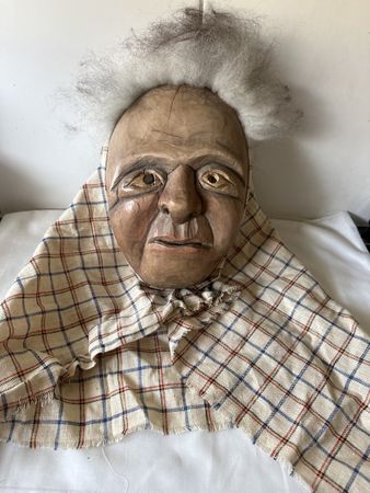 Holzmaske handgeschnitzt Unikat Frau Gesicht gross