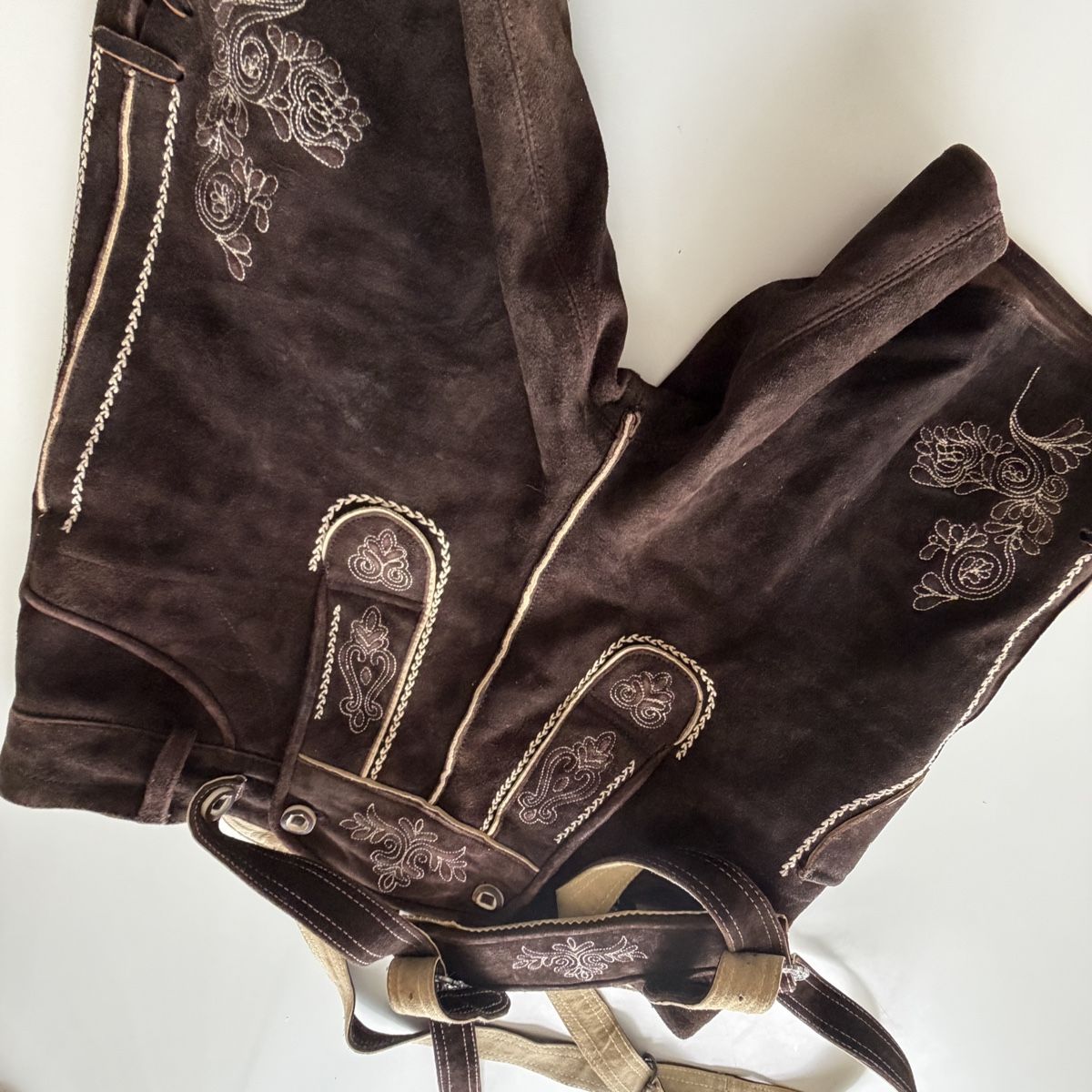 Kostüme: Lederhose – Gebraucht aus Beromünster von cosmopolitan68 1