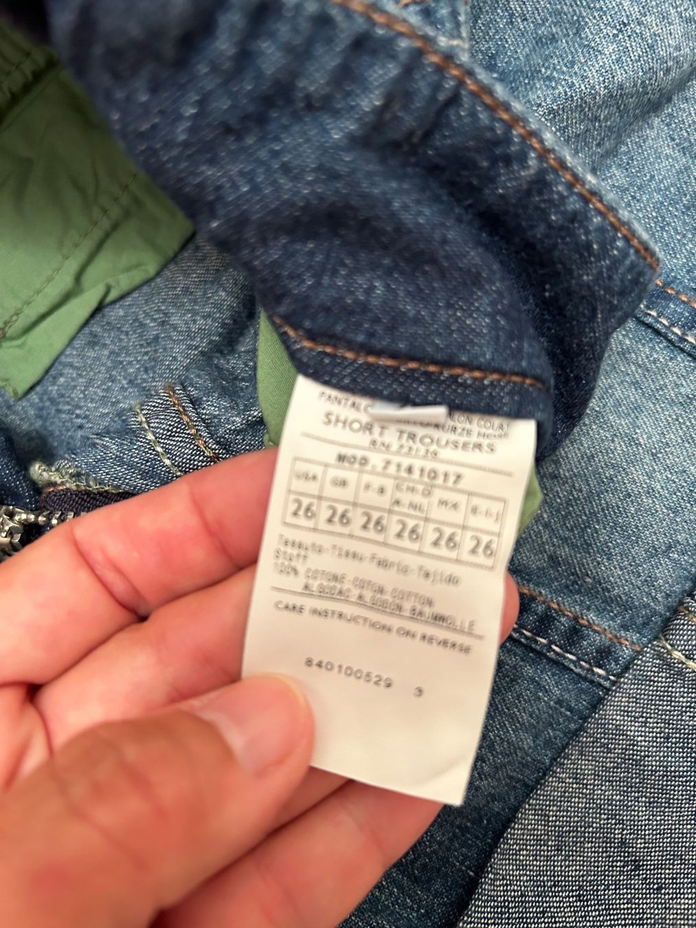 Jeans: Max & Co Shorts (Jeans), Größe 26 – Gebraucht aus Basel von SAF 2