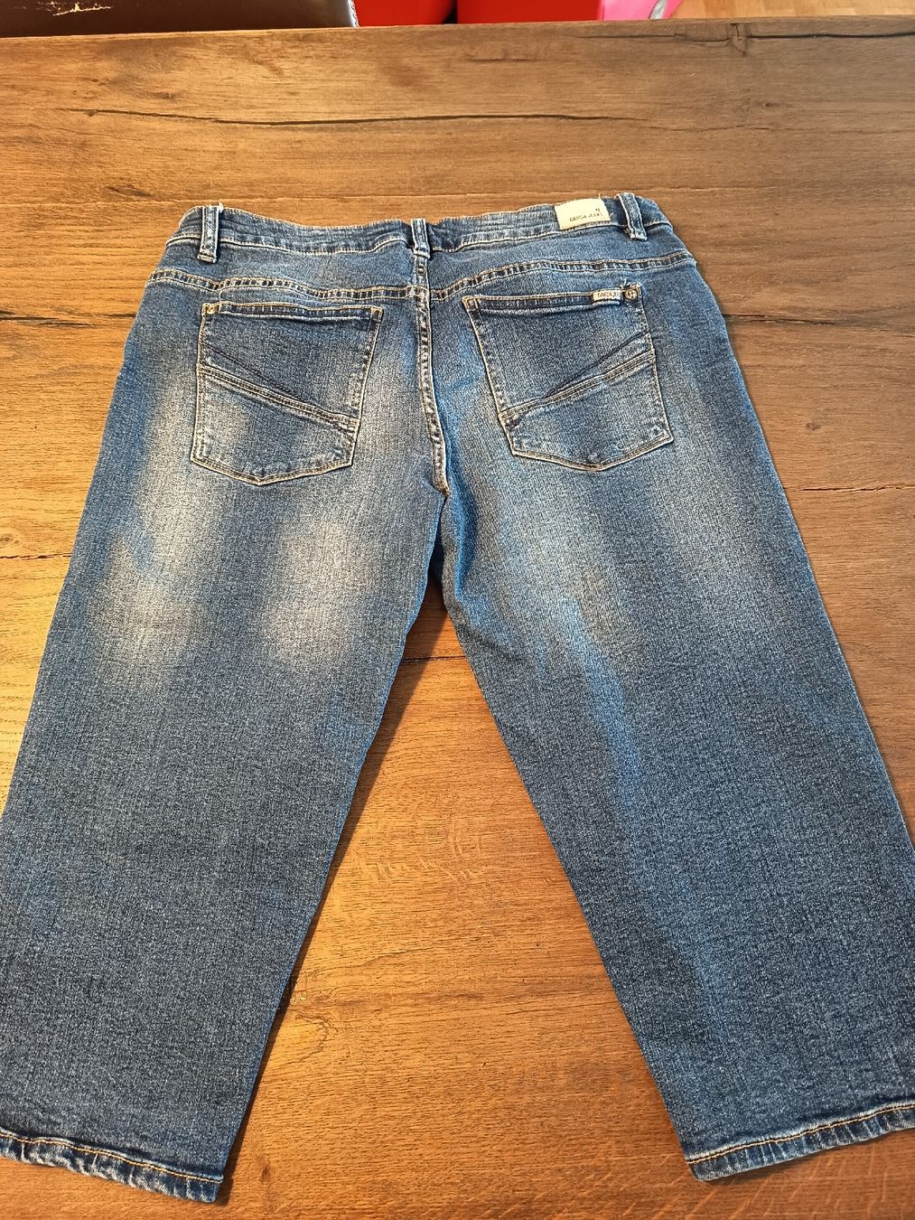 Jeans: Jeans kurz Gr. 32  – Gebraucht aus Belp von lamadefi12 2