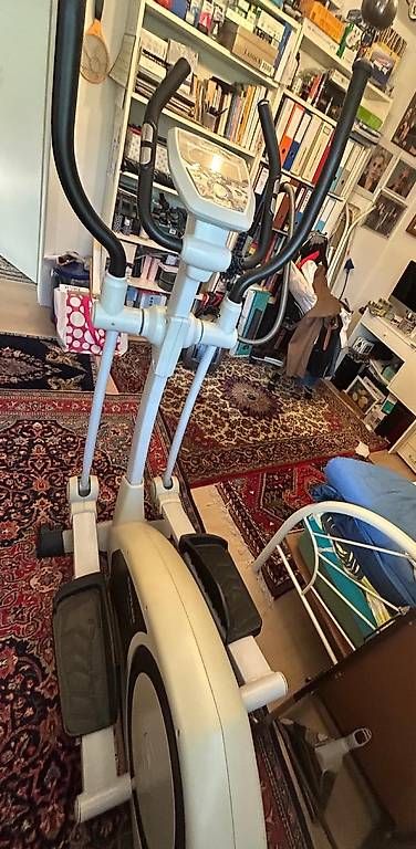 Kettler Hometrainer: Crosstrainer Kettler Crem schwarz – Usato da Männedorf venduto da Adamiat