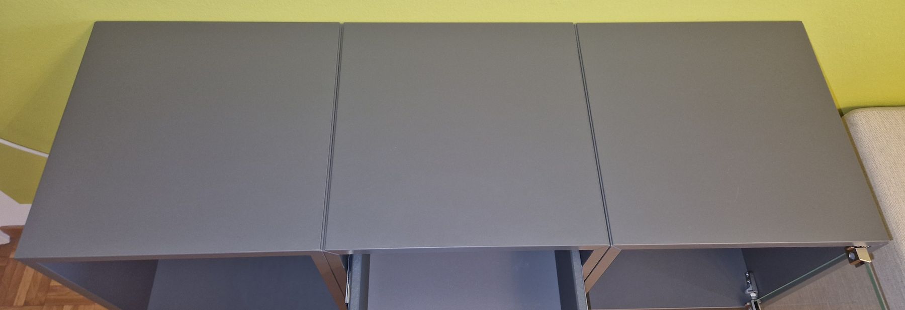 Ikea Scaffali: Wandschrank 3teilig (Eket) – Usato da Zug venduto da Pinche0 2