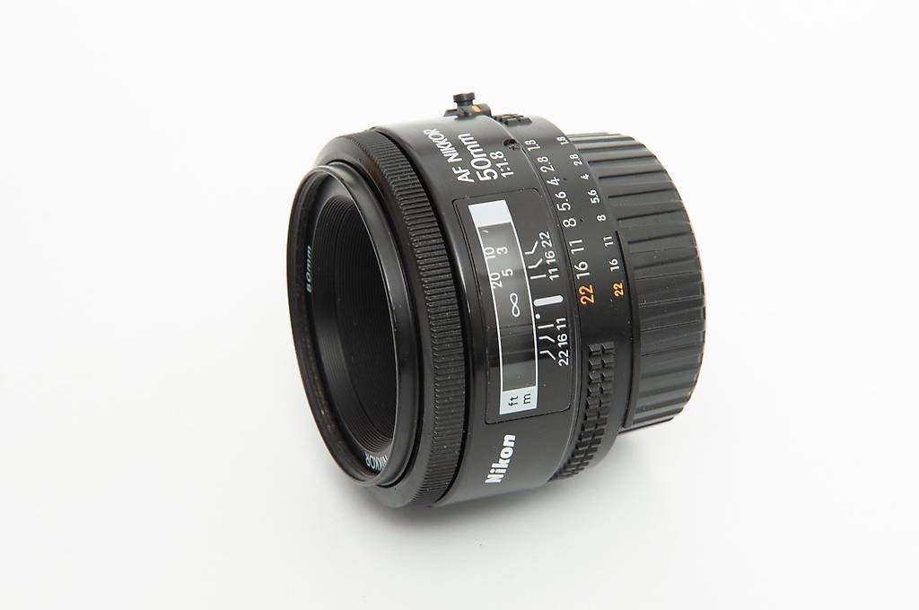 Nikon Objektive: Nikon AF Nikkor 50mm 1:1.8 – Gebraucht aus Lausanne von Phlox02