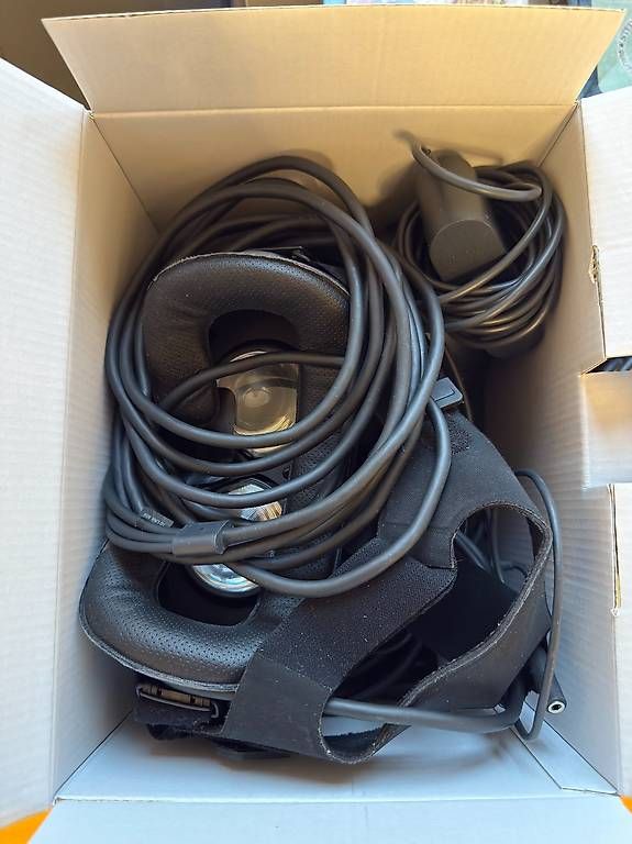 HTC Casco VR: HTC Vive Paket – Usato da Sumiswald venduto da MFMF02 1