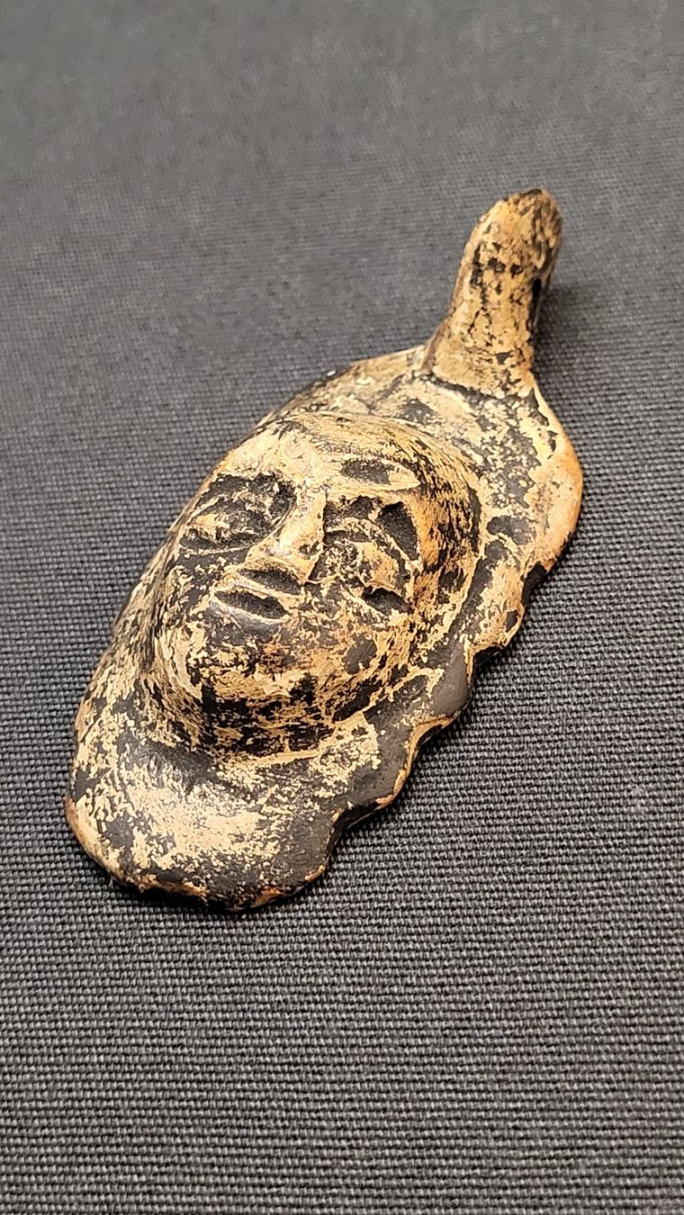 Anhänger: Alter Holz-Anhänger GESICHT – Gebraucht aus Basel von spinne02 4