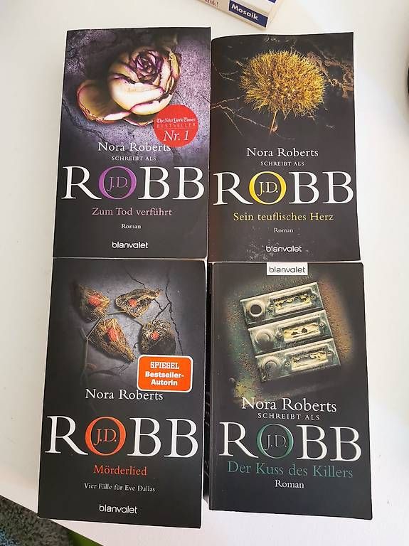 Bücher: J. D. Robb - Nora Roberts – Gebraucht aus bern von jeannie2006