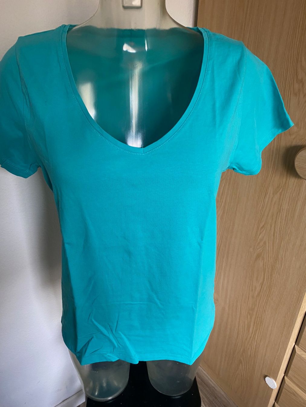 T-shirt: Chicoree basic T-Shirt Grösse XL – Usato da Allenwinden venduto da Obalu