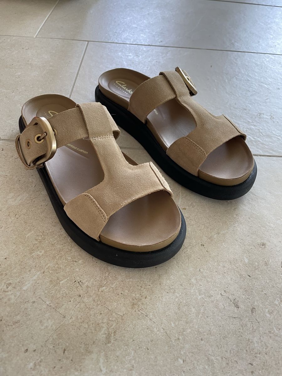 Clarks Damenschuhe: Clarks Pantolette Aristella Gr. 38, warm sand – Neu (gemäss Beschreibung) aus Zürich von lisaka2205 1