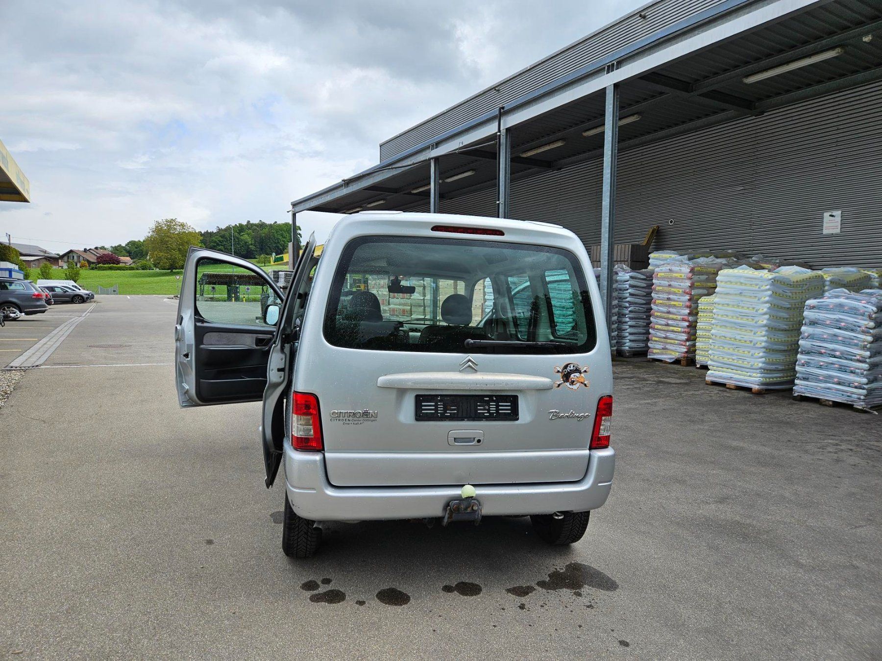 Citroën Automobili: Schnäppchen AB 1.- Franken. / Citroen Berlingo / 2006 – Usato da Weingarten-Kalth venduto da Lanciamotore 2