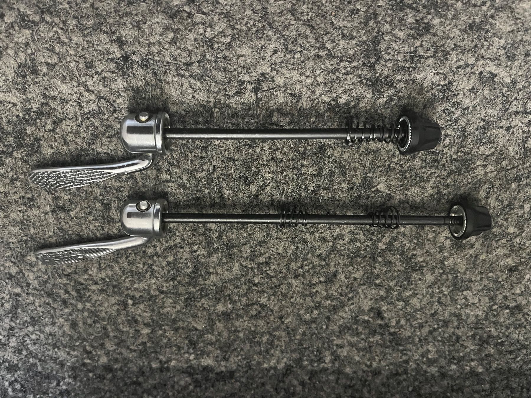 Shimano Pezzi di ricambio: Shimano Schnellspanner – Nuovo (secondo la descrizione) da Mühlethurnen venduto da Kolly225