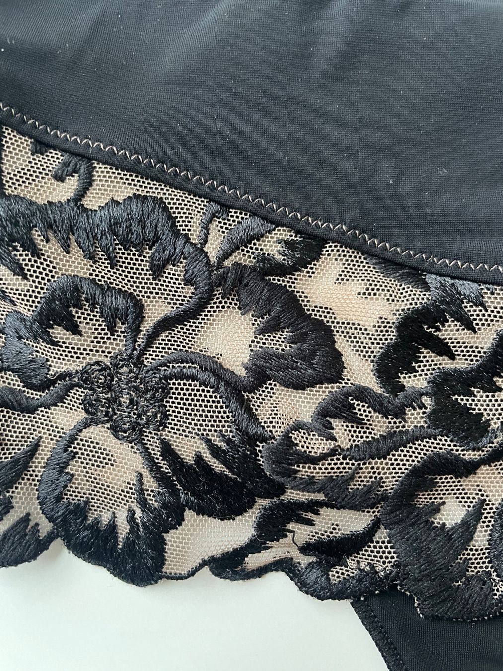 Aubade Autres dessous: String von Aubade – D'occasion à Windisch par orangepanter 1
