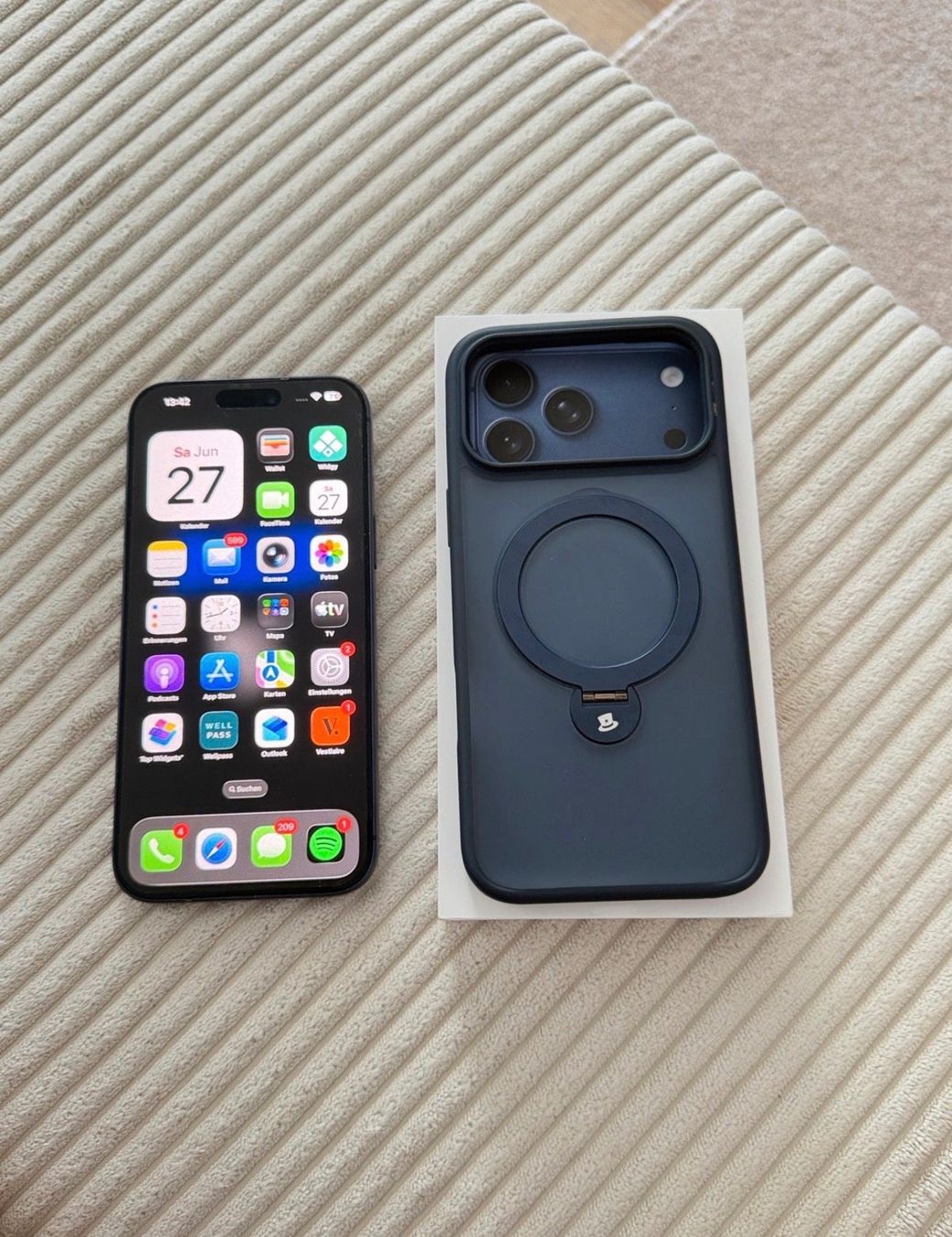 Apple Telefoni cellulari / Smartphones: iPhone 17 Pro Max mit Originalverpackung & Zubehör – Usato da Lyss venduto da smraf 4