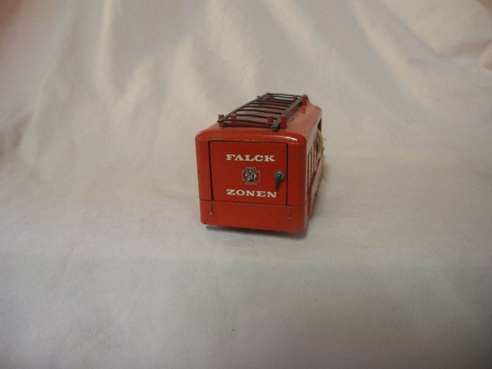 Miniature Tekno 1/50 - Camion De Pompiers Volvo Falck Zonen - Occasion (sans Boîte)