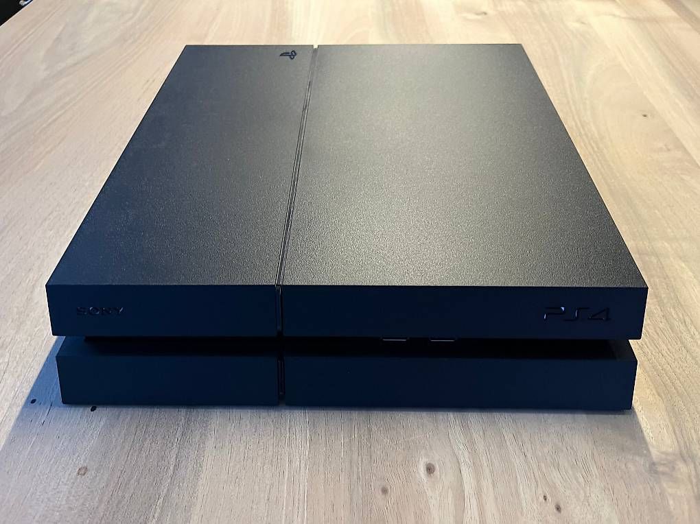 Sony Konsolen: Playstation 4 Konsole 1TB – Gebraucht aus Rüfenach AG von luciferus 1