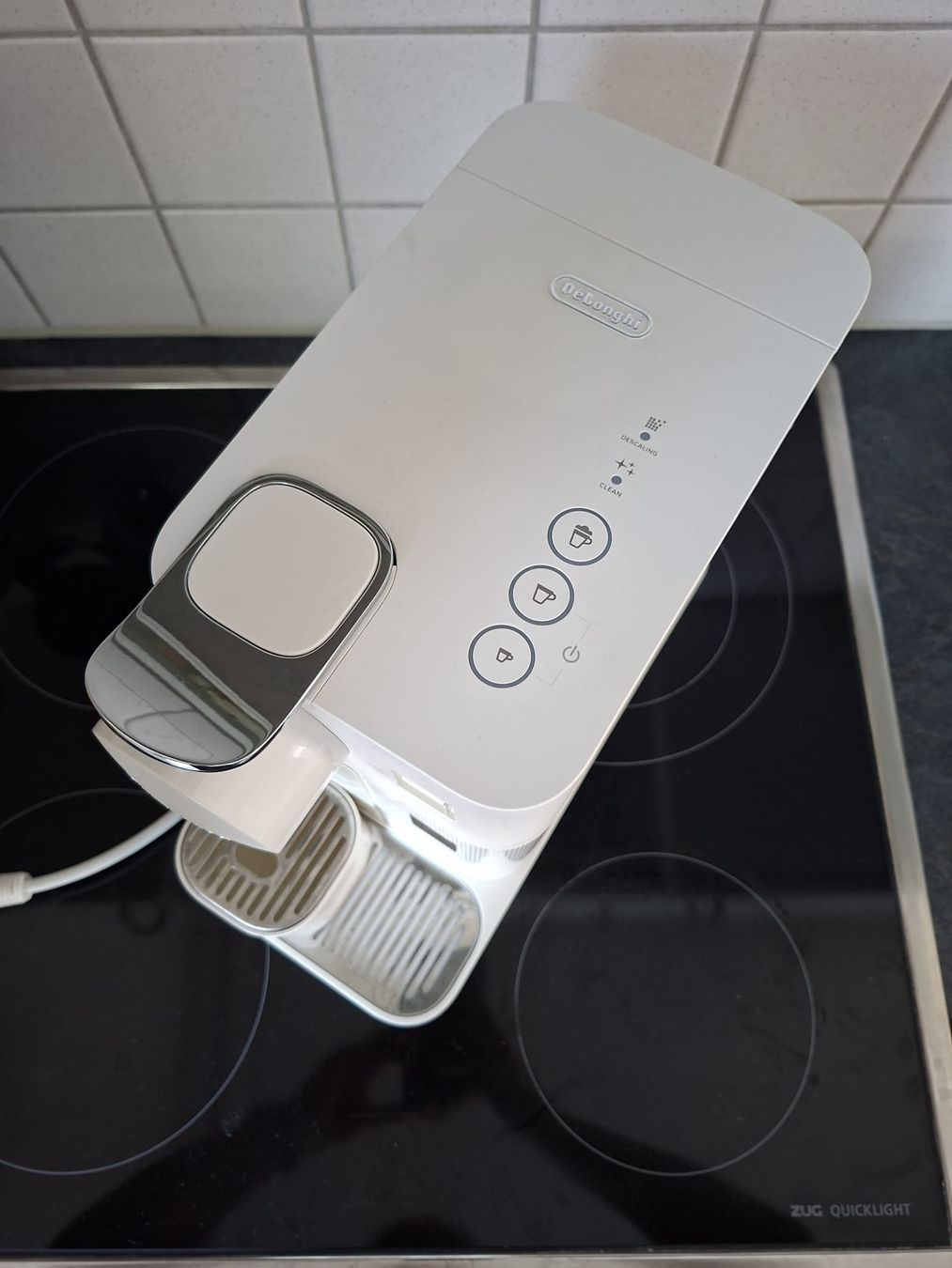 De'Longhi Macchine per caffè & Macchine per espresso: Nespresso De Longhi / Milchschäumer defekt – Usato da Schwyz venduto da cla_8w6t 1
