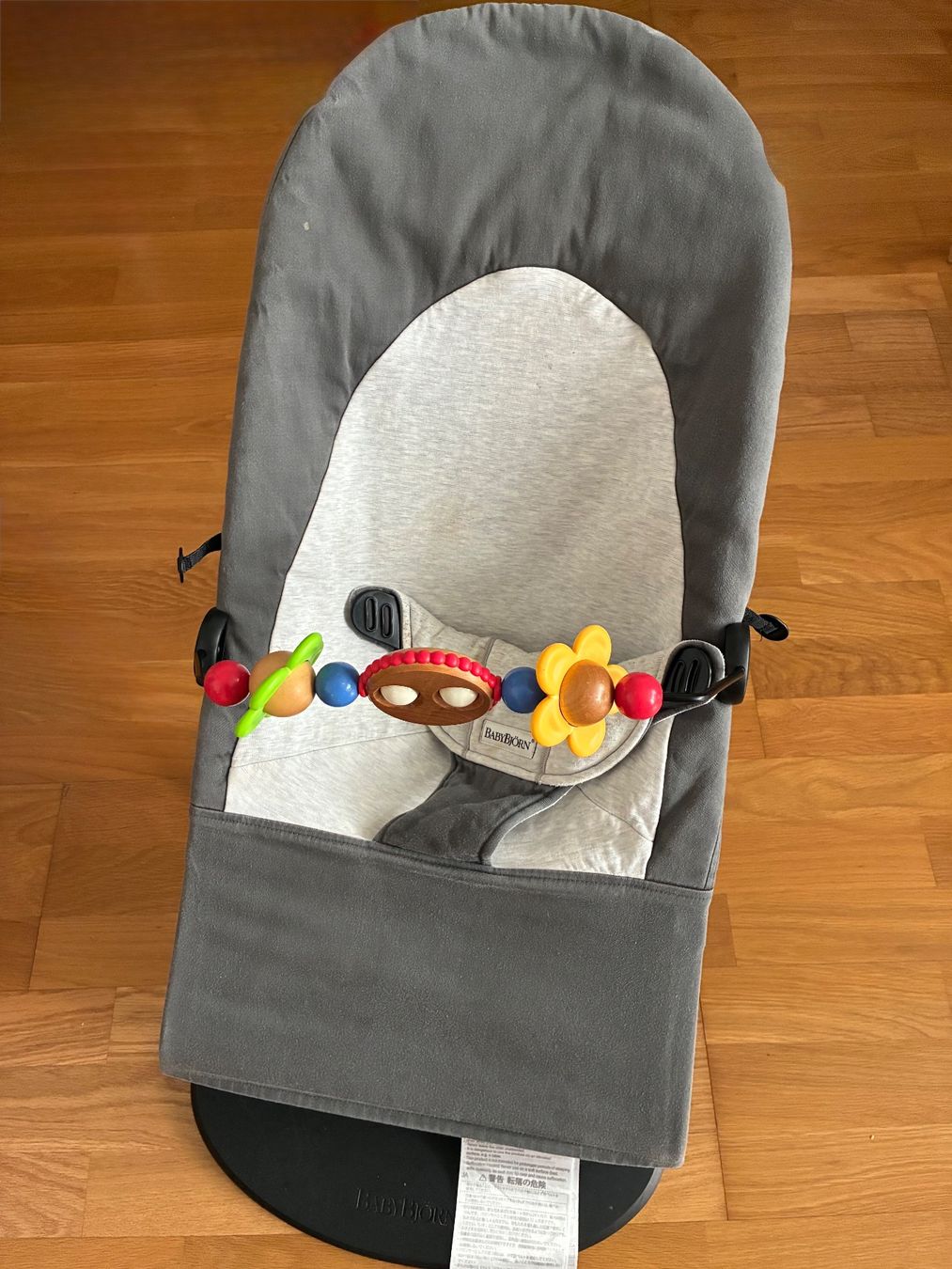 Babybjörn Wippen & Schaukeln: Babywippe Babybjörn mit Spielbogen – Gebraucht aus Zürich von agbre