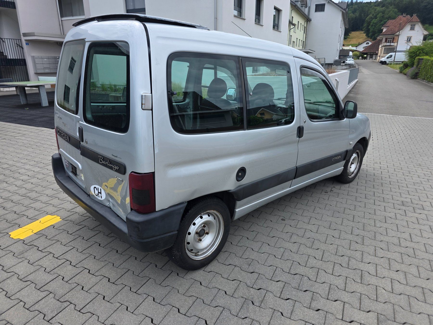Citroën Automobili: Citroen berlingo 2.0hdi – Usato da staffelbach venduto da del_gj7b 2