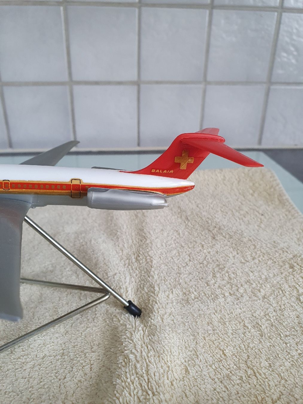 Modellbausätze & Standmodelle: Altes Balair Flugzeug DC-9  – Gebraucht aus WUERENLOS von Eeric 1