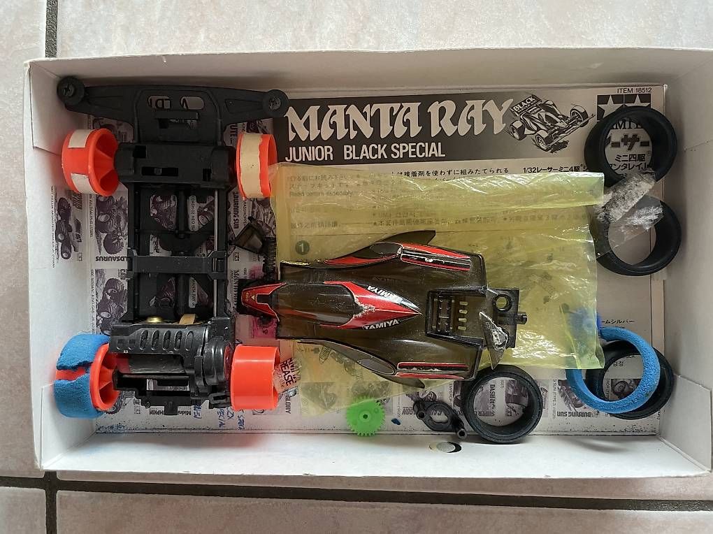 RC Kits de montage: Mini 4WD Manta Ray Junior Black Special – D'occasion à Bedano par cal_w6xl 1